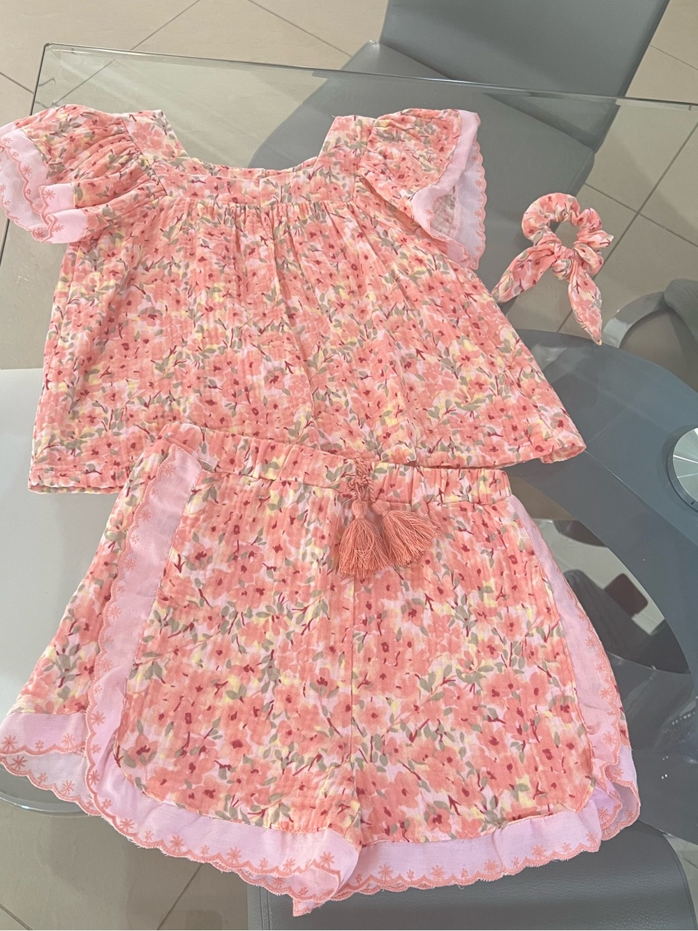 BearPaw Floral girl Matching Set with scrunchie size 10/12
